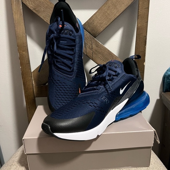 NIKE men blue sneakers /size 12 - Picture 5 of 12